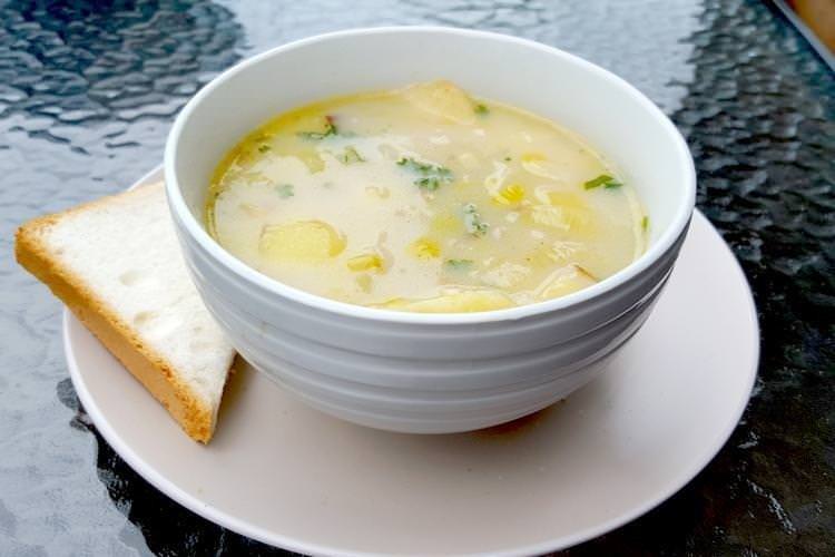 Молочний суп з вермішелью та картоплею
