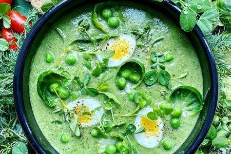 20 супів зі шпинатом для тих, хто любить смачно поїсти