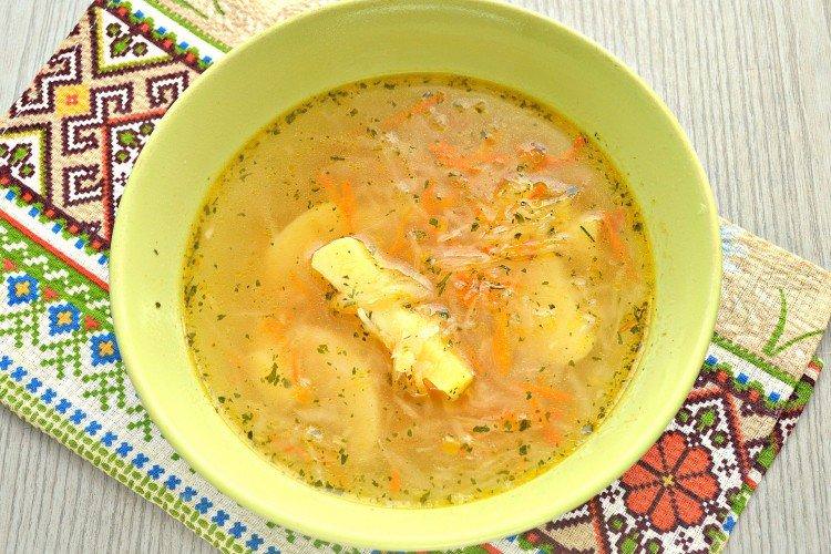 Картопляний суп з капустою