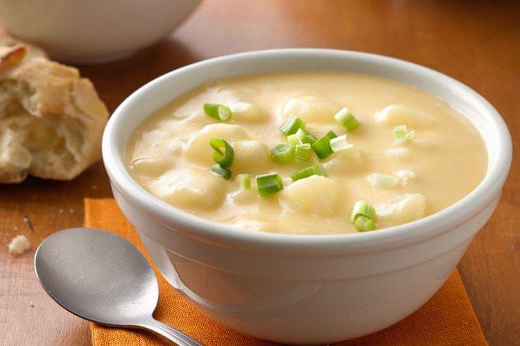 Молочний суп з картоплею