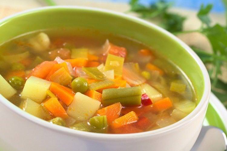 Овочевий вегетаріанський суп