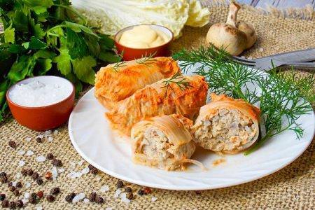 12 рецептів ніжних та соковитих голубців з пекінської капусти