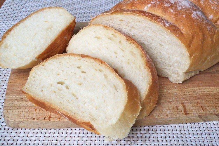 Хліб на свіжих дріжджах у духовці