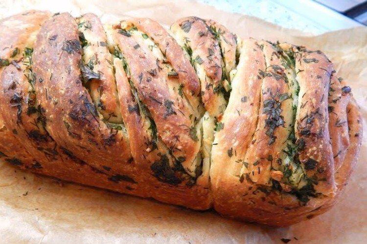 Домашній хліб із зеленню