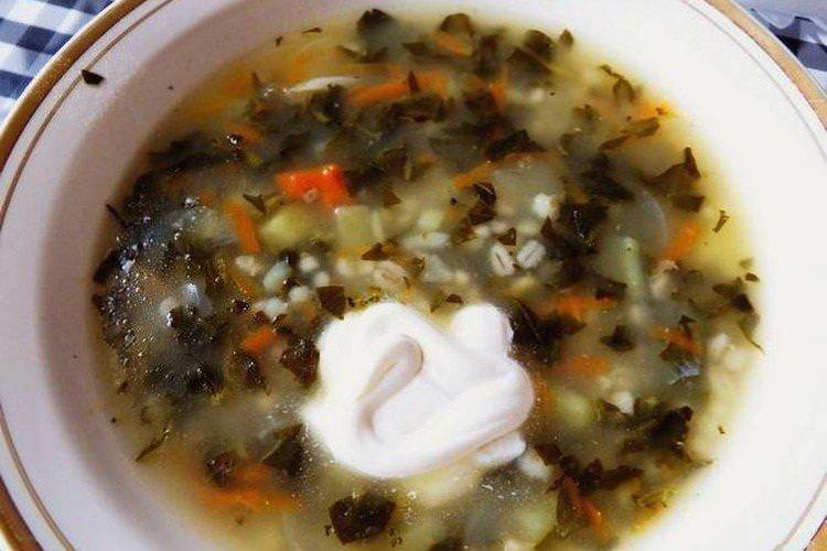 Щавлинний суп з перловкою