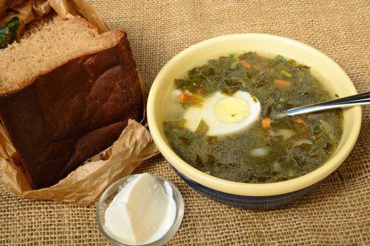 Щавлинний суп з індичкою