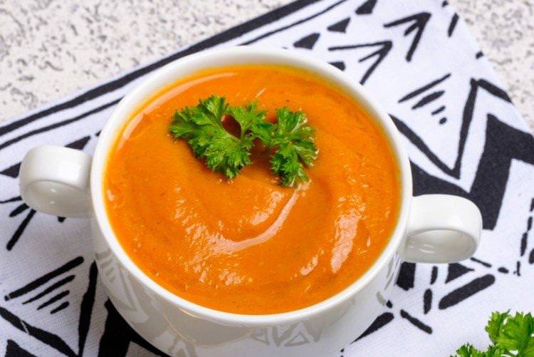 Гарбузовий суп з червоною сочевицею