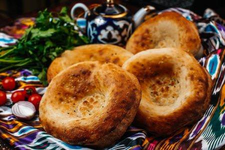 10 рецептів смачних узбецьких коржів у духовці