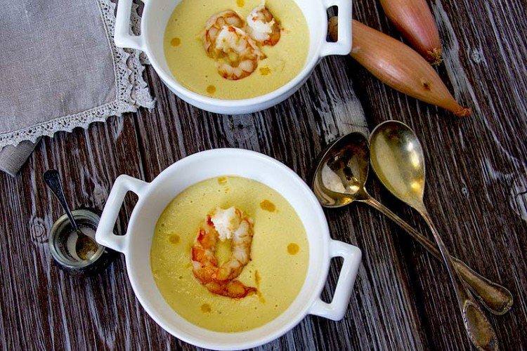 Кукурудзяний суп з креветками