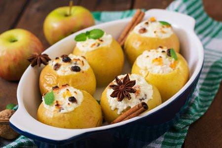 Яблука, запечені в духовці: 15 простих і смачних рецептів