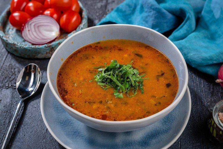 Густий суп харчо з куркою - рецепти в домашніх умовах