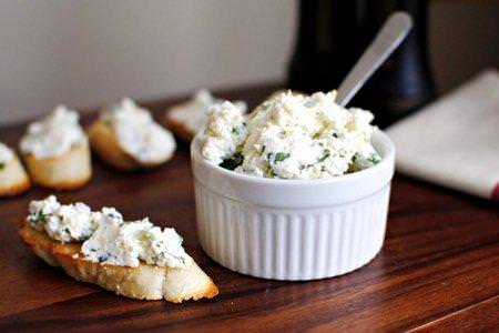 12 простих рецептів сирного сиру в домашніх умовах