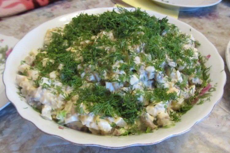 Салат зі смаженими грибами на вечерю