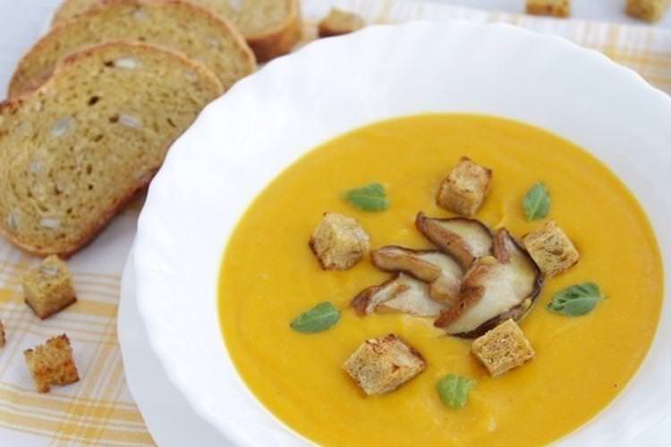 Гарбузовий суп з грибами - рецепти