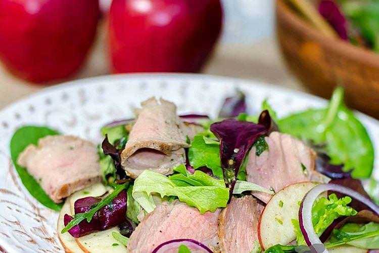 Салат з качкою та яблуками - рецепти