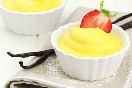 Заварний крем для торта: 10 простих та смачних рецептів