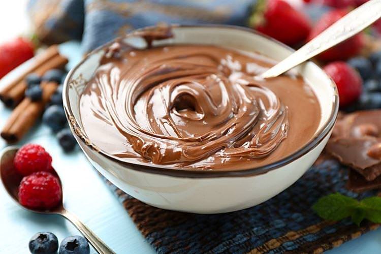 Шоколадний заварний крем для торта - рецепти
