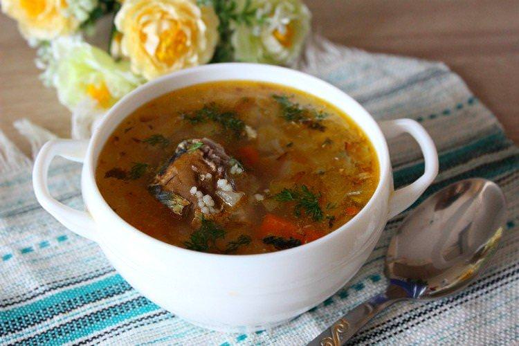 Рибний суп із консервованої сайри з рисом - рецепти