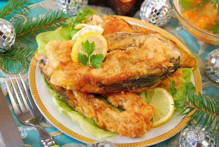 Риба в часниково-вершковому соусі - рецепти