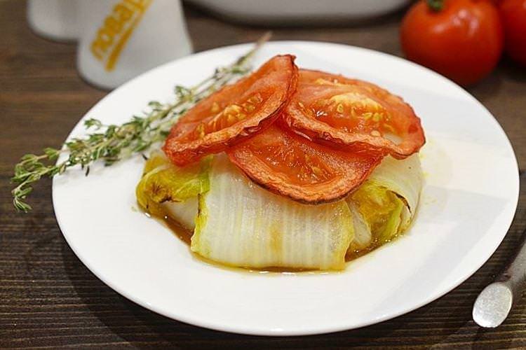 Риба запечена у листі капусти - Гарячі страви на Новий рік 2021 рецепти