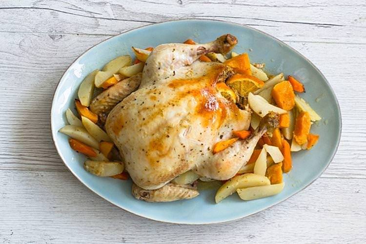 Куриця в рукаві - Гарячі страви на Новий рік 2021рецепти