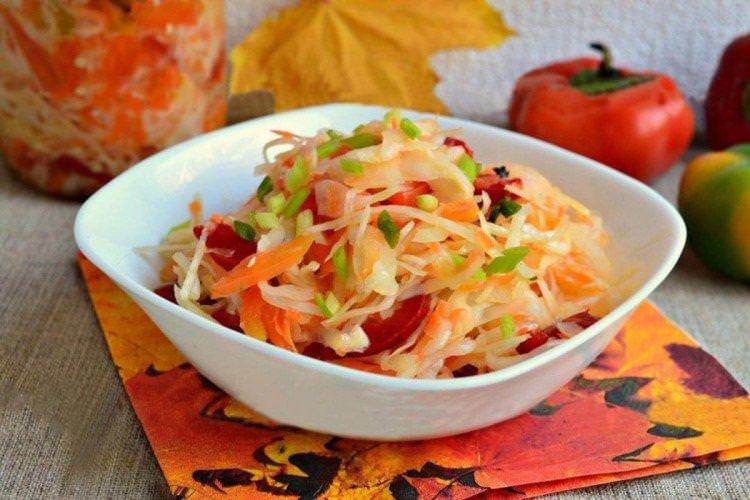 Кольоровий салат з капустою - Смачні та дешеві рецепти страв