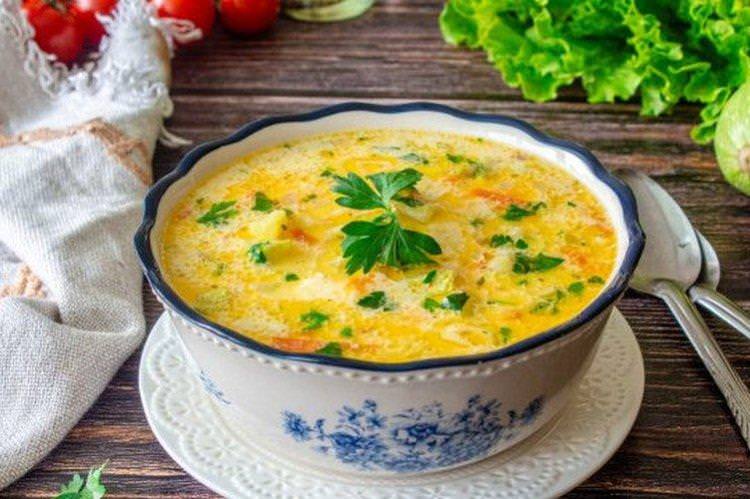 Сирний суп з кабачками - рецепти супів на кожен день