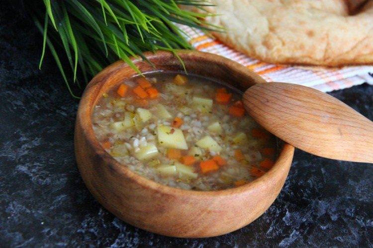 Гречевий суп з болгарським перцем - рецепти супів на кожен день