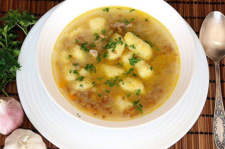 Гричневий суп з картопляними галушками - Що приготувати дитині на обід рецепти