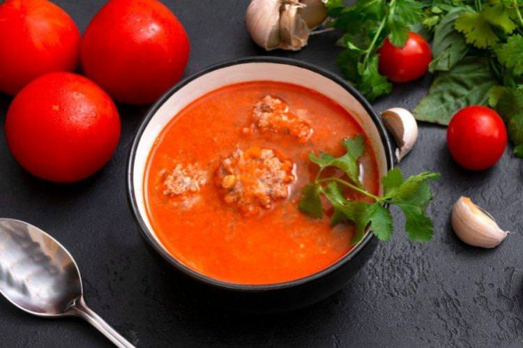 Томатний суп з фрикадельками - Що приготувати дитині на обід рецепти