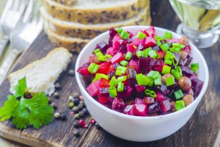Як приготувати вінегрет: 10 рецептів класичного салату (покроково)