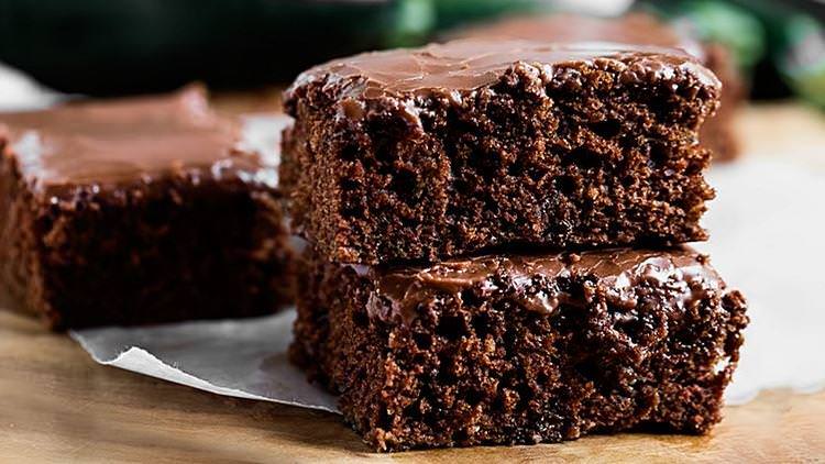 Новорічний шоколадний пиріг - десерти на Новий рік 2021