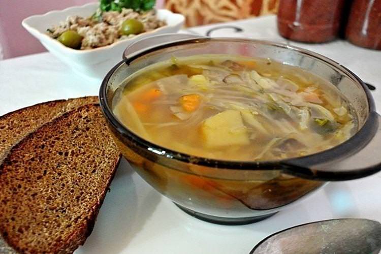 Дієтичний капустяний суп - рецепти