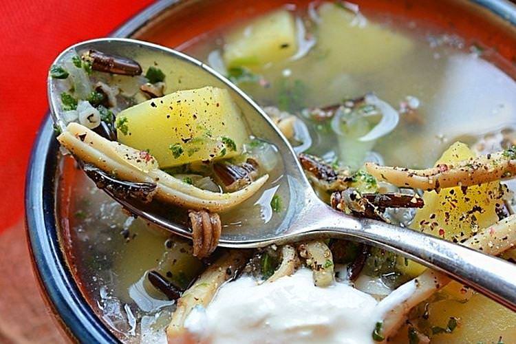 Дієтичний суп із кальмарами - рецепти