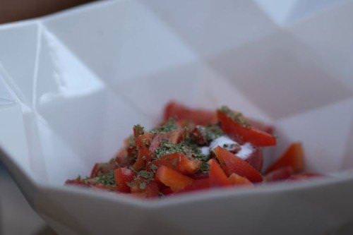 Грецький салат із бринзою - покроковий рецепт