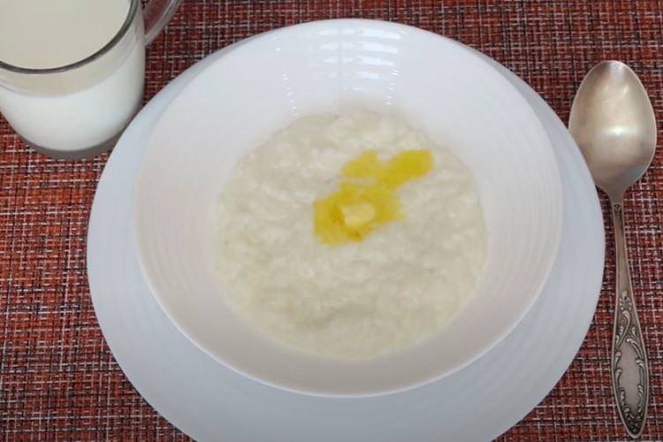 Рисова каша на молоці - класичний рецепт покроково з фото