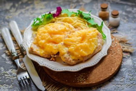 Гарячі страви на святковий стіл: 20 смачних та недорогих рецептів