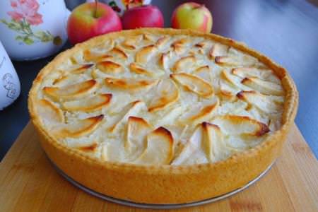 Цвітаєвський яблучний пиріг: 4 покрокові рецепти з фото