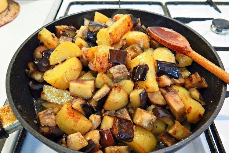 Картопля з баклажанами по-сільськи в духовці - рецепти