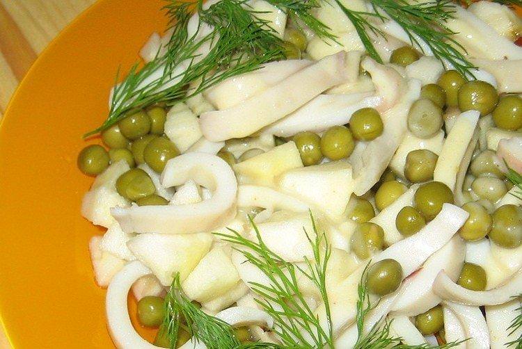 Салат з кальмарами та маслинами - рецепти