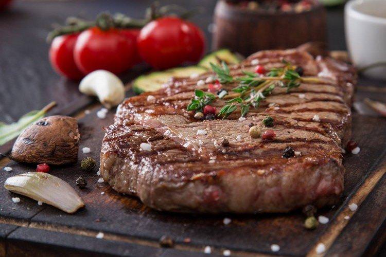 Яловичий стейк - Що приготувати з яловичини рецепти