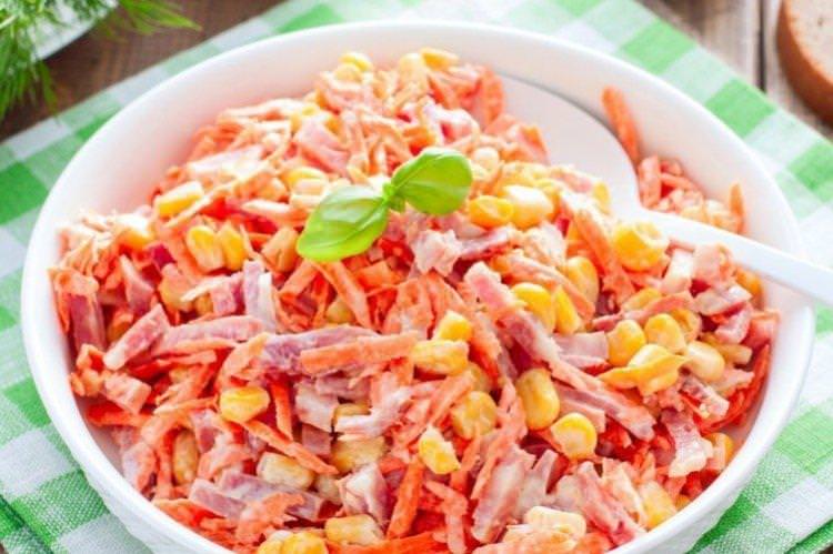 Салат з корейською морквою та копченою ковбасою - рецепти