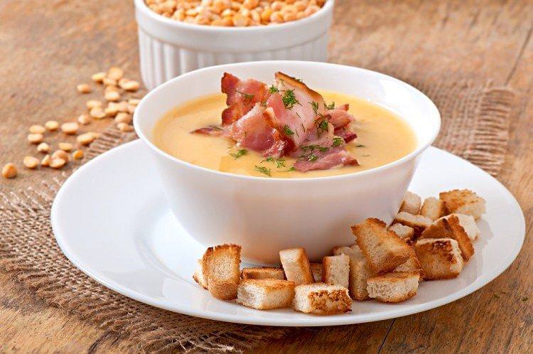 Гороховий суп-пюре з беконом - рецепти