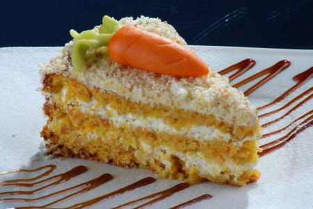 Морковний торт: 12 простих та смачних рецептів