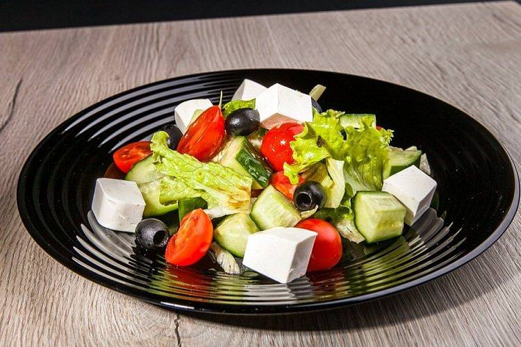 Грецький салат «Хоріатики»