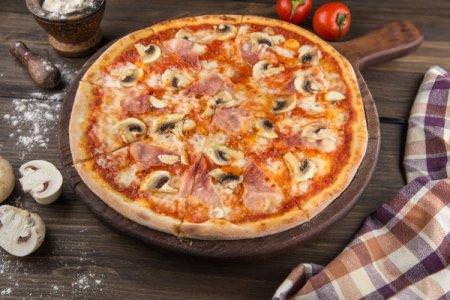 25 простих та смачних начинок для піци